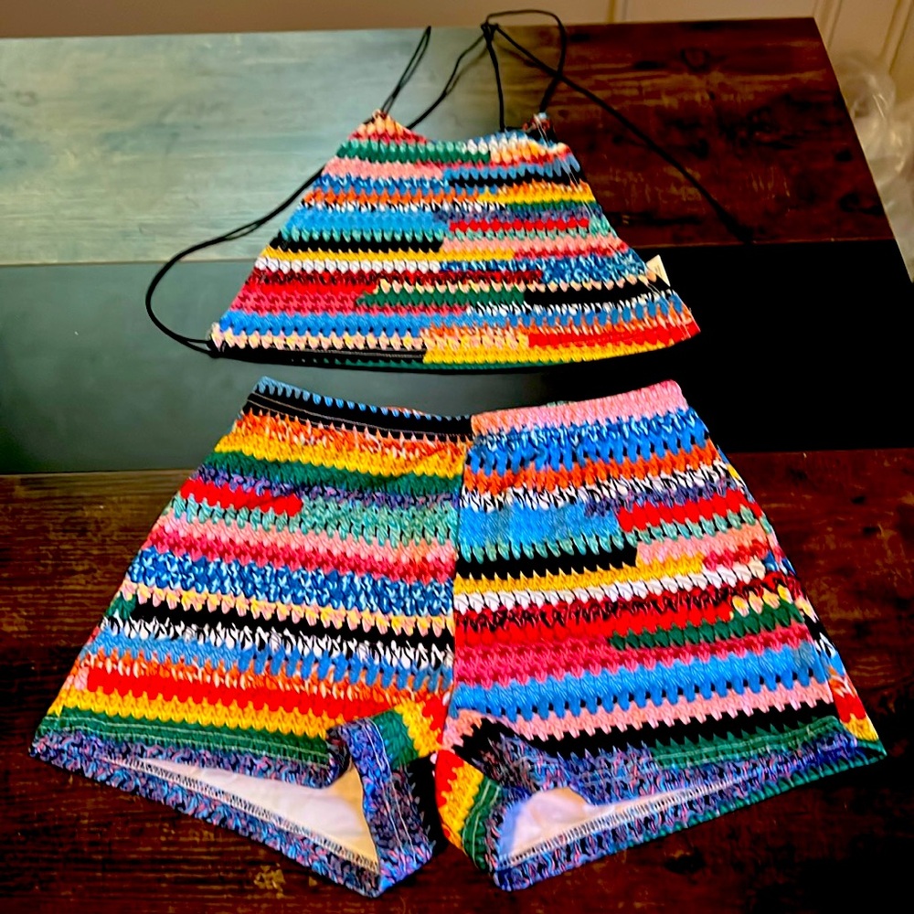 Brand new multi color 2 peace set